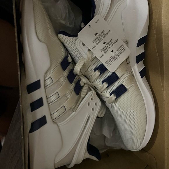Brand new adidas! - Picture 5 of 6